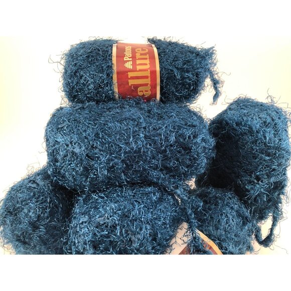 Lot of 8 Skeins: Patons ALLURE 47 YARDS. Turquoise - Picture 2 of 3